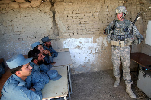 U.S. Army military policeman teaches ANP in Logar Province about improvised explosive devices. (DOD photo by De’Yonte Mosley)