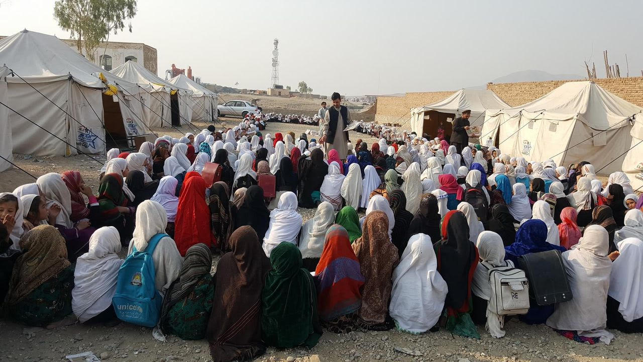 Afghan girls attend class with PenPath volunteering as instructors. (PenPath via @atta_wesa)
